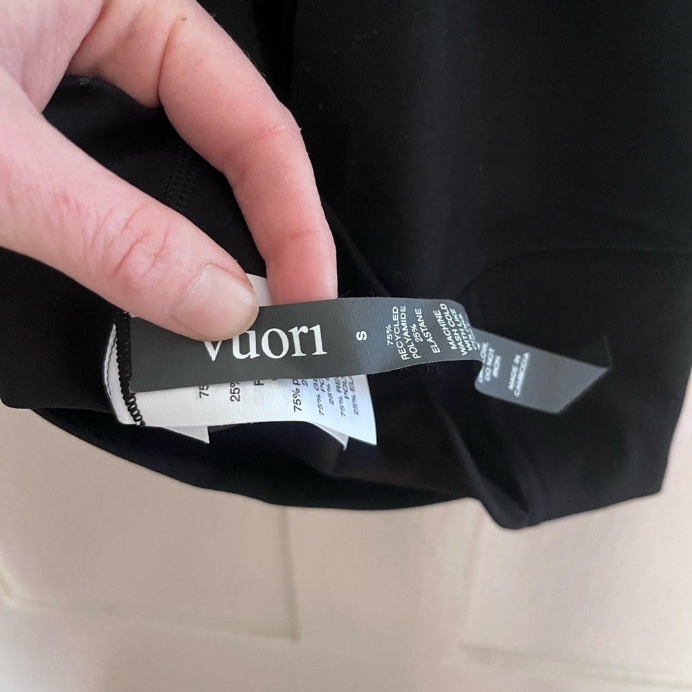 Vuori Midnight Black Activewear